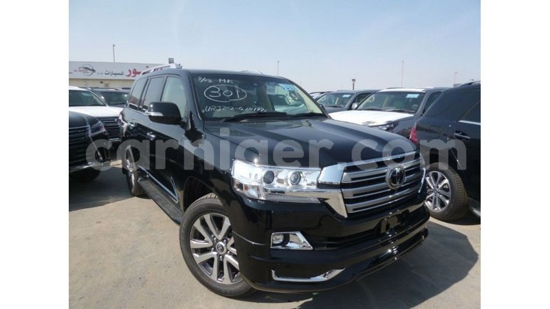 Big with watermark toyota land cruiser agadez import dubai 6150