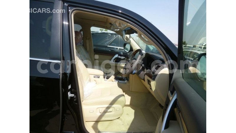 Big with watermark toyota land cruiser agadez import dubai 6150