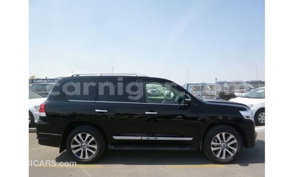 Acheter Import Utilitaire Toyota Land Cruiser Noir à Import - Dubai, Agadez Acheter Import Utilitaire Toyota Land Cruiser Noir à Import - Dubai, Agadez