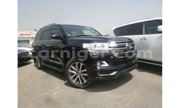 Acheter Import Utilitaire Toyota Land Cruiser Noir à Import - Dubai, Agadez Acheter Import Utilitaire Toyota Land Cruiser Noir à Import - Dubai, Agadez