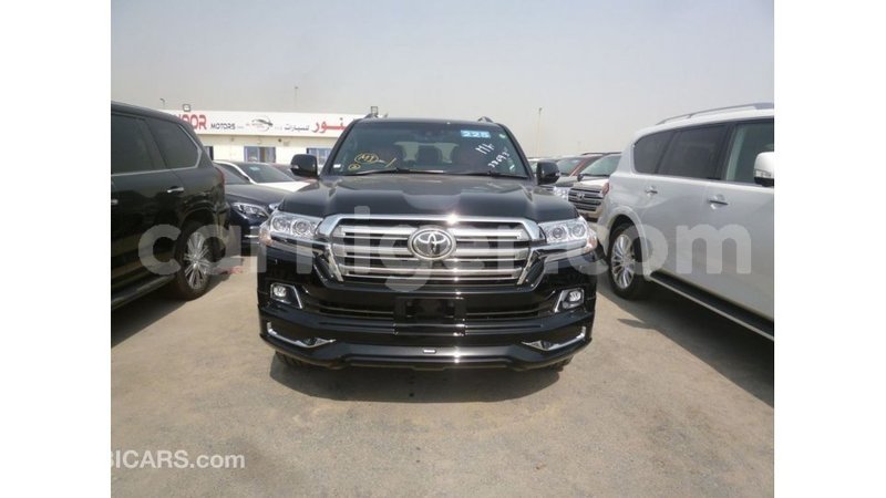 Big with watermark toyota land cruiser agadez import dubai 6151