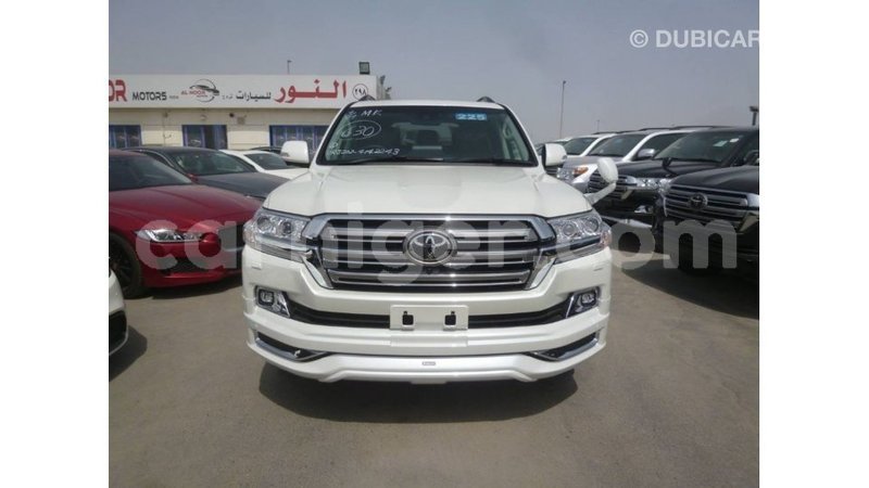 Big with watermark toyota land cruiser agadez import dubai 6152