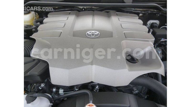 Big with watermark toyota land cruiser agadez import dubai 6152