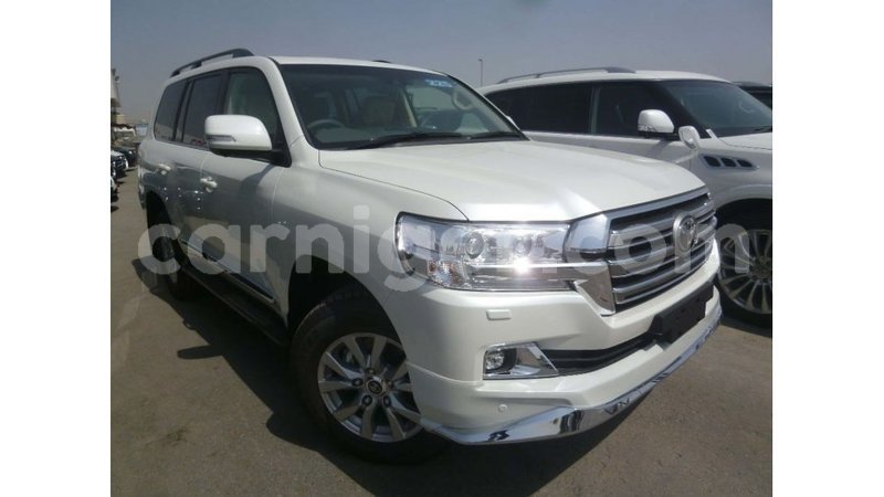 Big with watermark toyota land cruiser agadez import dubai 6153