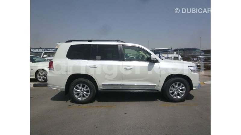 Big with watermark toyota land cruiser agadez import dubai 6153