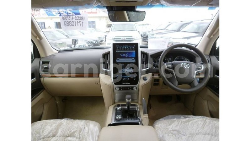 Big with watermark toyota land cruiser agadez import dubai 6154