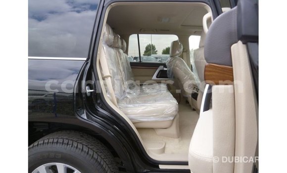 Sayi Imported Toyota Land Cruiser Black Babbar mota in Import - Dubai a Agadez Sayi Imported Toyota Land Cruiser Black Babbar mota in Import - Dubai a Agadez