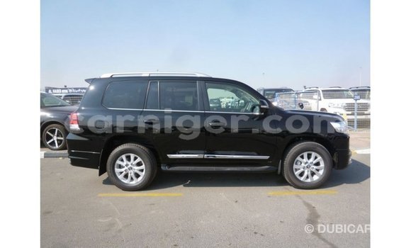 Sayi Imported Toyota Land Cruiser Black Babbar mota in Import - Dubai a Agadez Sayi Imported Toyota Land Cruiser Black Babbar mota in Import - Dubai a Agadez