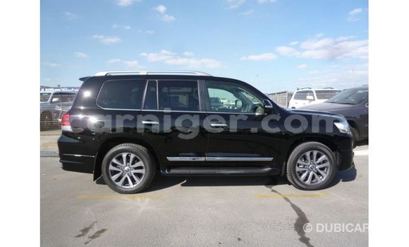 Sayi Imported Toyota Land Cruiser Black Babbar mota in Import - Dubai a Agadez Sayi Imported Toyota Land Cruiser Black Babbar mota in Import - Dubai a Agadez
