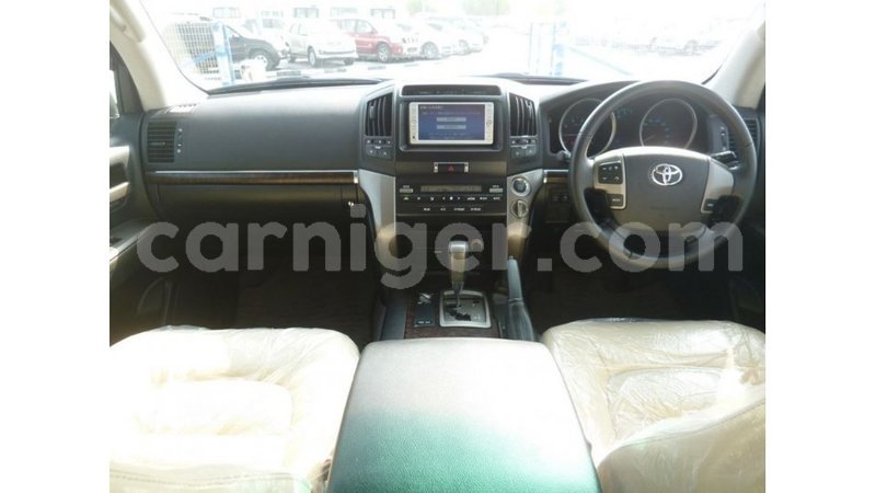 Big with watermark toyota land cruiser agadez import dubai 6156