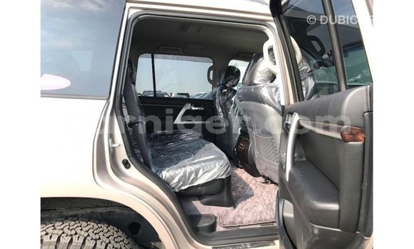 Sayi Imported Toyota Land Cruiser Other Babbar mota in Import - Dubai a Agadez Sayi Imported Toyota Land Cruiser Other Babbar mota in Import - Dubai a Agadez