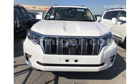 Sayi Imported Toyota Prado White Mota in Import - Dubai a Agadez Sayi Imported Toyota Prado White Mota in Import - Dubai a Agadez