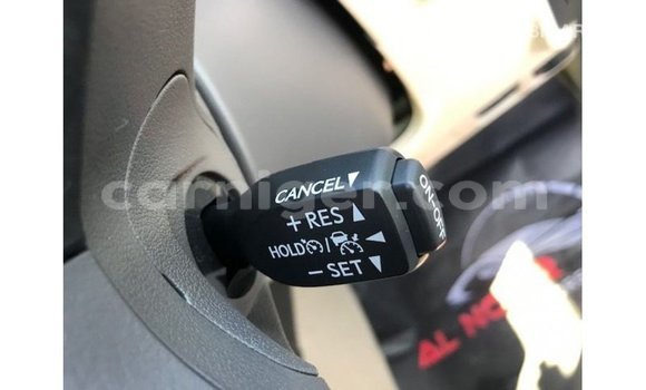 Sayi Imported Toyota Prado White Mota in Import - Dubai a Agadez Sayi Imported Toyota Prado White Mota in Import - Dubai a Agadez