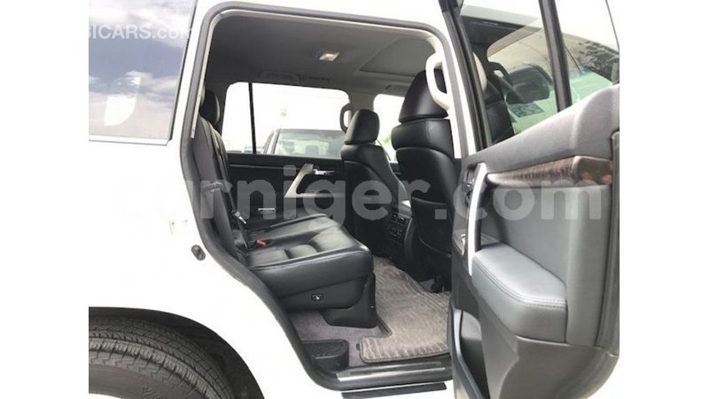 Big with watermark toyota land cruiser agadez import dubai 6161