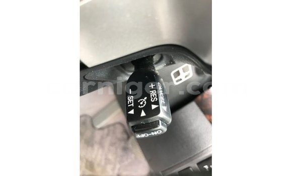 Sayi Imported Toyota Land Cruiser White Babbar mota in Import - Dubai a Agadez Sayi Imported Toyota Land Cruiser White Babbar mota in Import - Dubai a Agadez