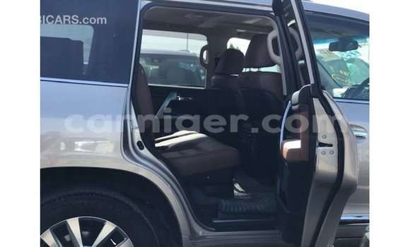 Acheter Import Utilitaire Toyota Land Cruiser Autre à Import - Dubai, Agadez Acheter Import Utilitaire Toyota Land Cruiser Autre à Import - Dubai, Agadez