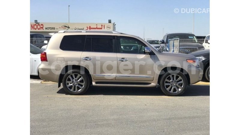 Big with watermark toyota land cruiser agadez import dubai 6164