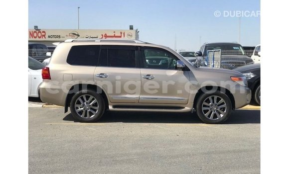 Acheter Import Utilitaire Toyota Land Cruiser Autre à Import - Dubai, Agadez Acheter Import Utilitaire Toyota Land Cruiser Autre à Import - Dubai, Agadez
