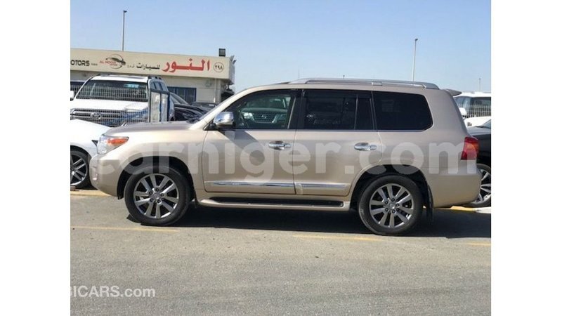 Big with watermark toyota land cruiser agadez import dubai 6164