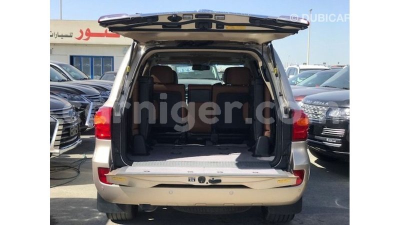 Big with watermark toyota land cruiser agadez import dubai 6164