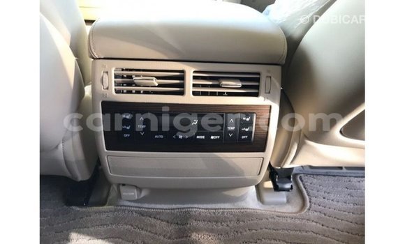 Acheter Import Utilitaire Toyota Land Cruiser Blanc à Import - Dubai, Agadez Acheter Import Utilitaire Toyota Land Cruiser Blanc à Import - Dubai, Agadez