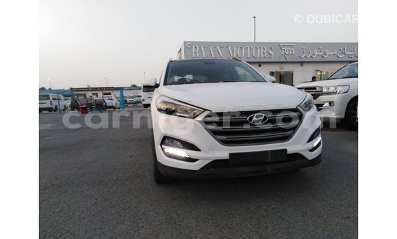 Buy Import Hyundai Tucson White Car in Import - Dubai in Agadez Buy Import Hyundai Tucson White Car in Import - Dubai in Agadez