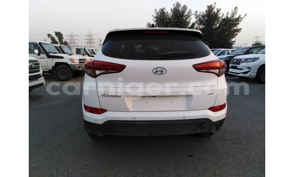 Buy Import Hyundai Tucson White Car in Import - Dubai in Agadez Buy Import Hyundai Tucson White Car in Import - Dubai in Agadez