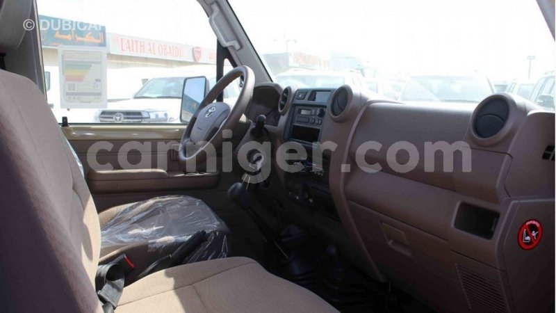 Big with watermark toyota land cruiser agadez import dubai 6175