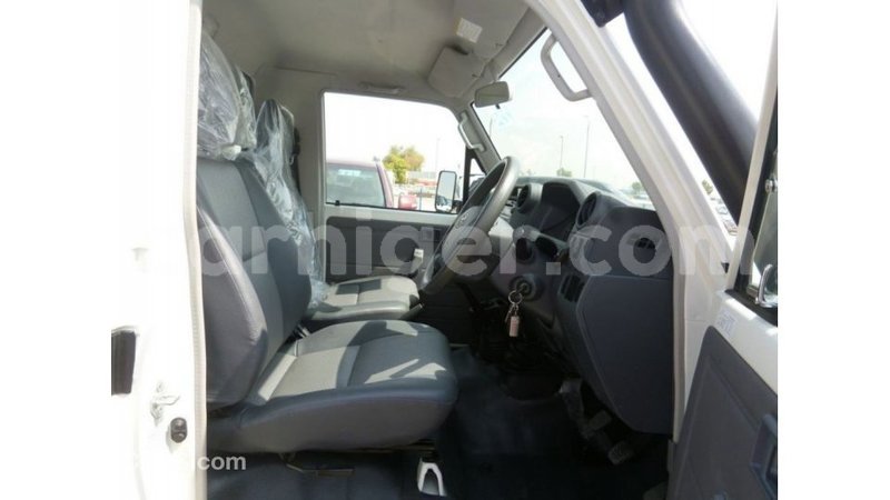 Big with watermark toyota land cruiser agadez import dubai 6181