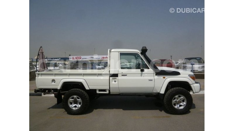 Big with watermark toyota land cruiser agadez import dubai 6181