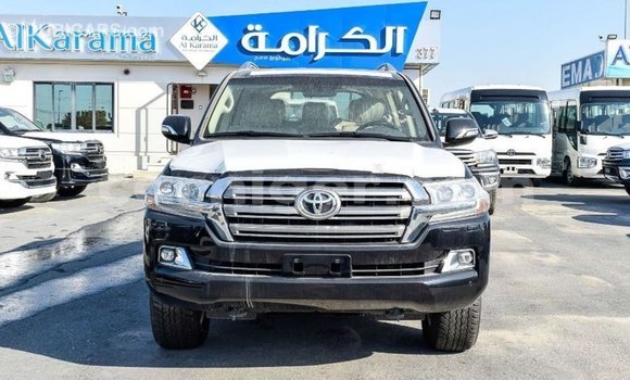 Acheter Import Utilitaire Toyota Land Cruiser Noir à Import - Dubai, Agadez Acheter Import Utilitaire Toyota Land Cruiser Noir à Import - Dubai, Agadez