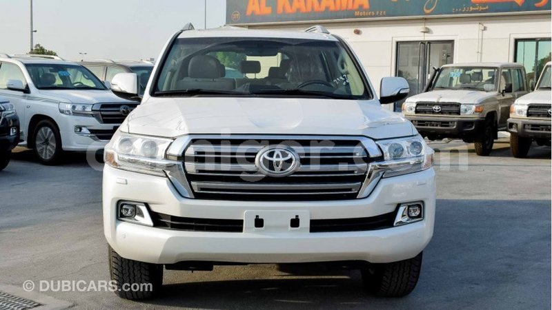 Big with watermark toyota land cruiser agadez import dubai 6187