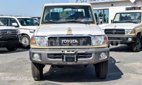 Buy Import Toyota Land Cruiser Beige Truck in Import - Dubai in Agadez Buy Import Toyota Land Cruiser Beige Truck in Import - Dubai in Agadez