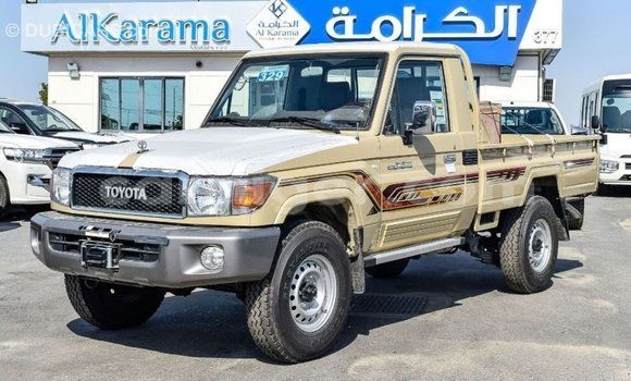 Buy Import Toyota Land Cruiser Beige Truck in Import - Dubai in Agadez Buy Import Toyota Land Cruiser Beige Truck in Import - Dubai in Agadez