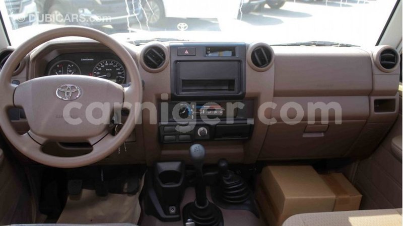 Big with watermark toyota land cruiser agadez import dubai 6190