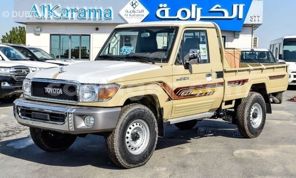 Buy Import Toyota Land Cruiser Beige Truck in Import - Dubai in Agadez Buy Import Toyota Land Cruiser Beige Truck in Import - Dubai in Agadez