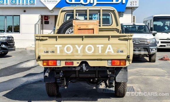 Buy Import Toyota Land Cruiser Beige Truck in Import - Dubai in Agadez Buy Import Toyota Land Cruiser Beige Truck in Import - Dubai in Agadez