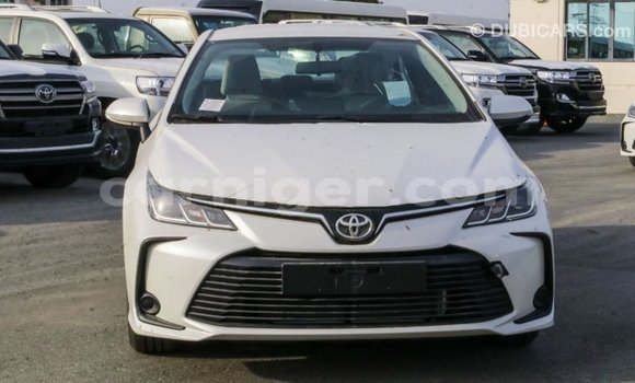 Sayi Imported Toyota Corolla White Mota in Import - Dubai a Agadez Sayi Imported Toyota Corolla White Mota in Import - Dubai a Agadez
