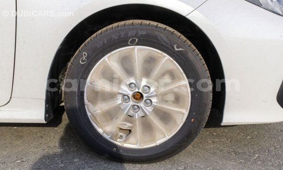 Sayi Imported Toyota Corolla White Mota in Import - Dubai a Agadez Sayi Imported Toyota Corolla White Mota in Import - Dubai a Agadez