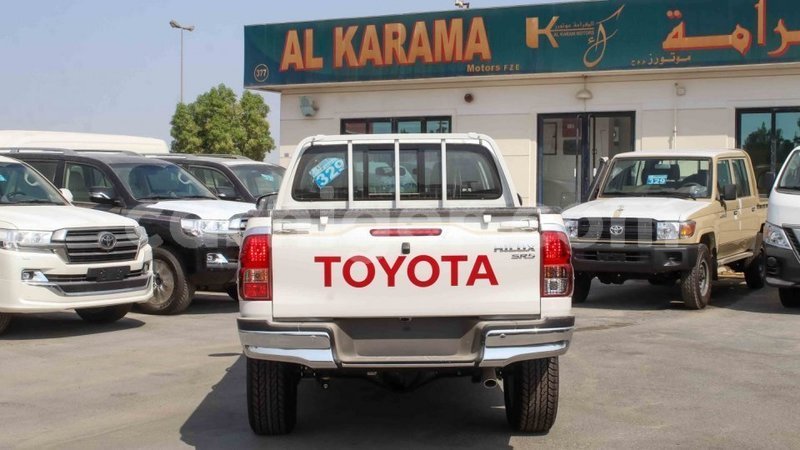 Big with watermark toyota hilux agadez import dubai 6202