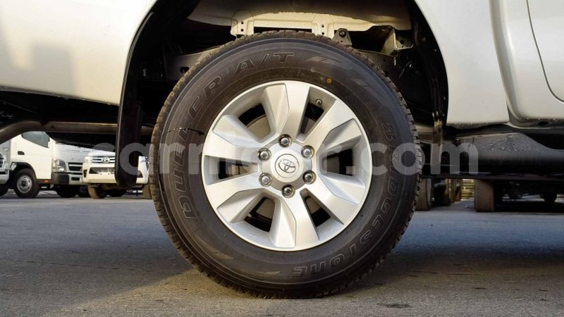 Big with watermark toyota hilux agadez import dubai 6203