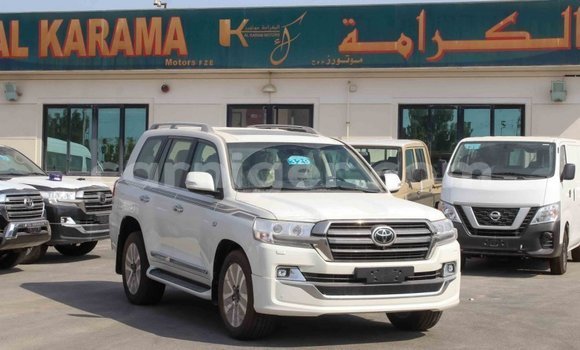 اشتري Imported Toyota Land Cruiser White شاحنة في Import - Dubai في أغاديز اشتري Imported Toyota Land Cruiser White شاحنة في Import - Dubai في أغاديز