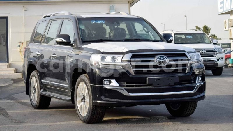 Big with watermark toyota land cruiser agadez import dubai 6205