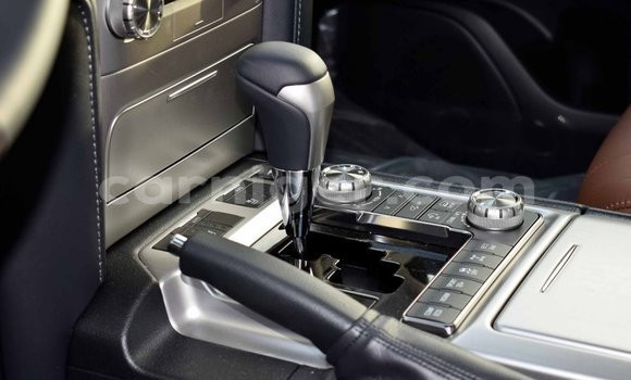 Buy Import Toyota Land Cruiser Black Truck in Import - Dubai in Agadez Buy Import Toyota Land Cruiser Black Truck in Import - Dubai in Agadez