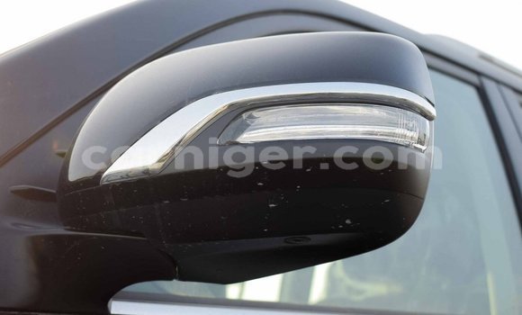 Buy Import Toyota Land Cruiser Black Truck in Import - Dubai in Agadez Buy Import Toyota Land Cruiser Black Truck in Import - Dubai in Agadez