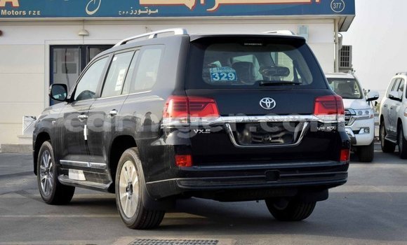 Buy Import Toyota Land Cruiser Black Truck in Import - Dubai in Agadez Buy Import Toyota Land Cruiser Black Truck in Import - Dubai in Agadez