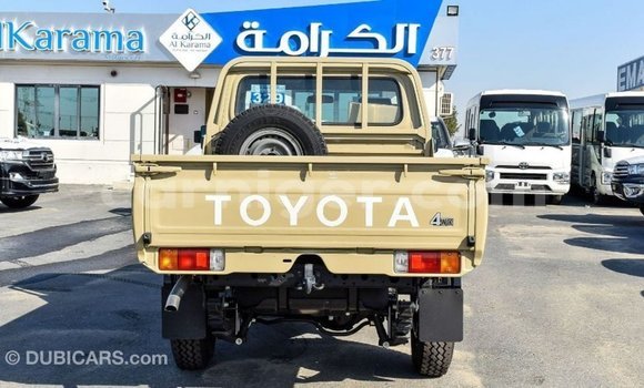 Buy Import Toyota Land Cruiser Beige Truck in Import - Dubai in Agadez Buy Import Toyota Land Cruiser Beige Truck in Import - Dubai in Agadez