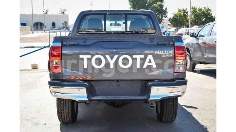 Big with watermark toyota hilux agadez import dubai 6207