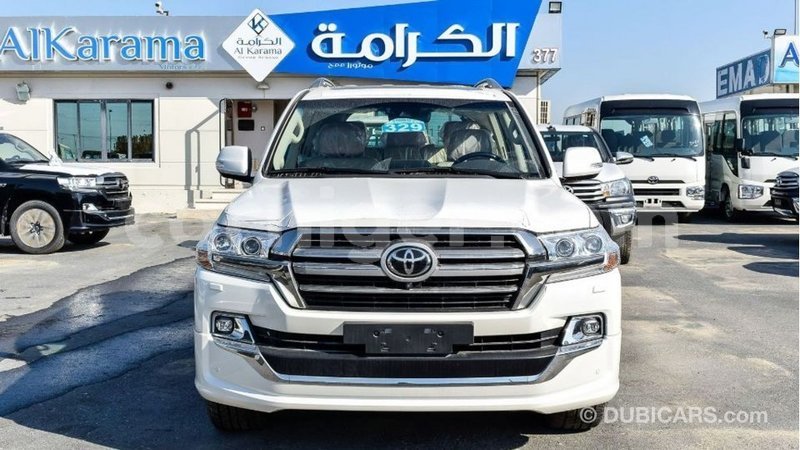 Big with watermark toyota land cruiser agadez import dubai 6209