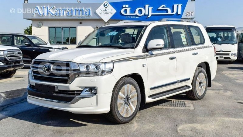 Big with watermark toyota land cruiser agadez import dubai 6209